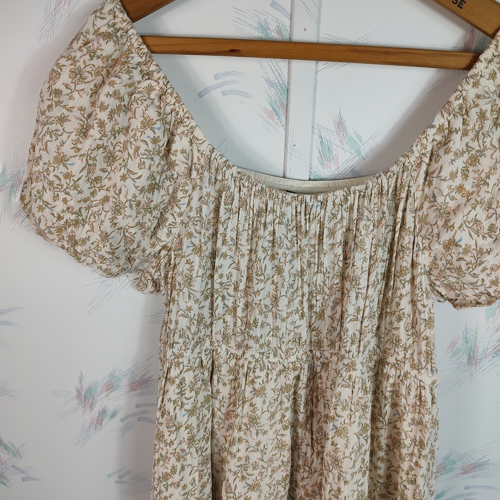 American Eagle Floral Cream Dress Short Sleeve Mini Size Medium - Picture 9 of 10